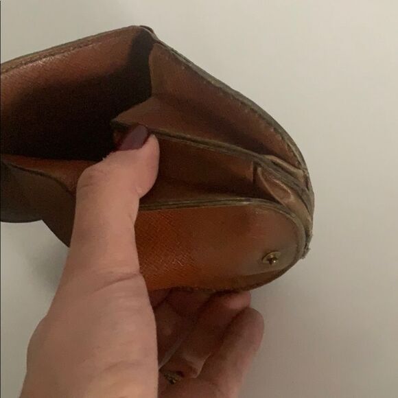 Louis Vuitton Small Wallet - Picture 8 of 9